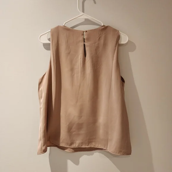 Nude top - Picture 3 of 5